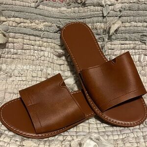 New! Women’s Sandals
